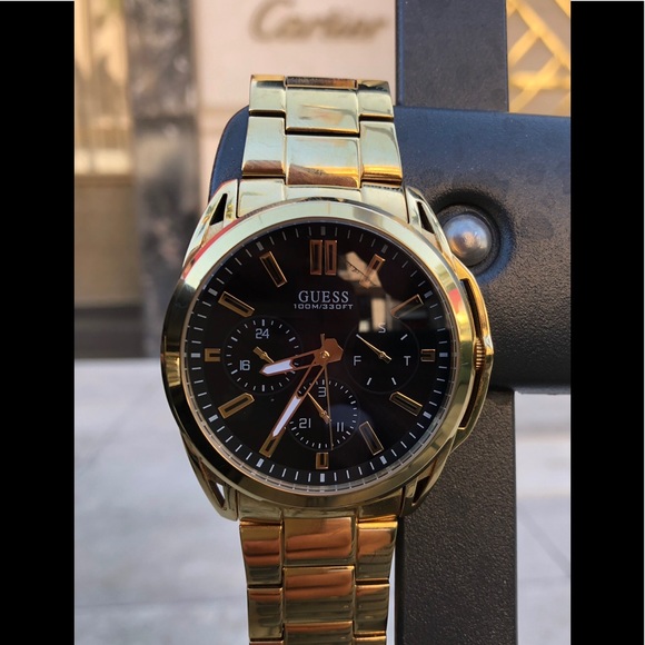 Guess Goldtone watch black dial 48mm - Picture 3 of 6